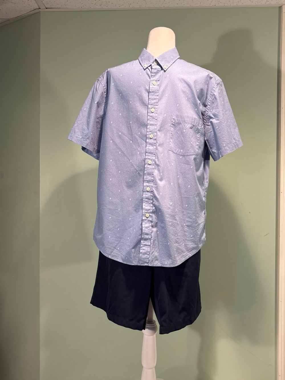 Mens Light Blue tiny Polka Dot Button-Up Shirt short sleeve size L